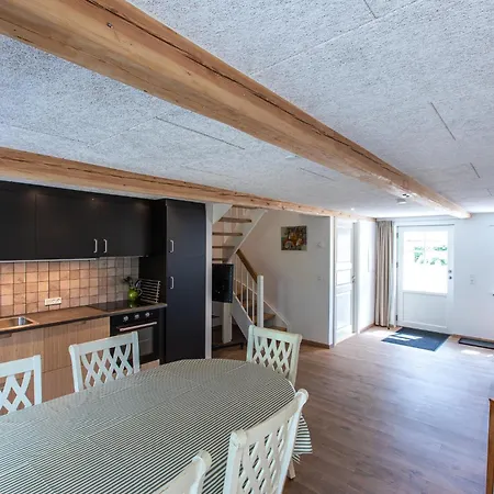 B Apartment